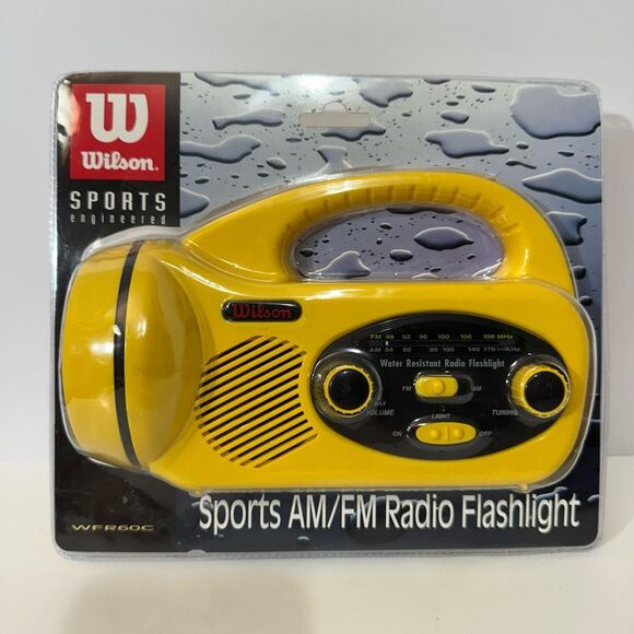 Wilson Sports AM/FM Radio Flashlight Yellow New - Picture 1 of 13